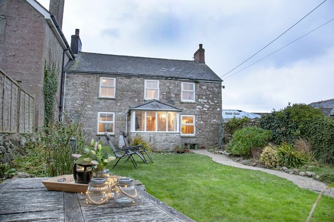 Front of the property - Laity Vean Farmhouse and Hideaway