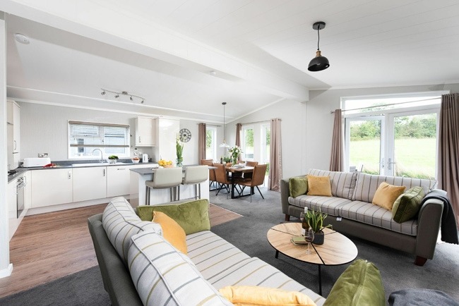 The living area at Daisy Lodge 