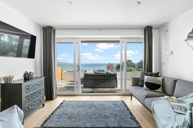 Sea view from the living room, Smart TV and access to the patio - Osprey 3, The Cove