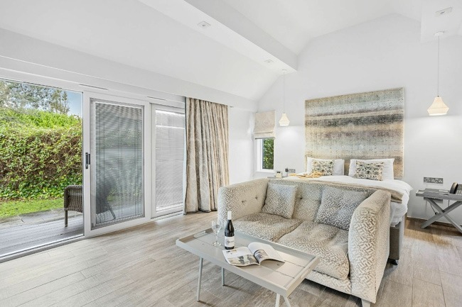 Indoor seating for 2 with access outside - Cottage Suite 5, Kentisbury Grange