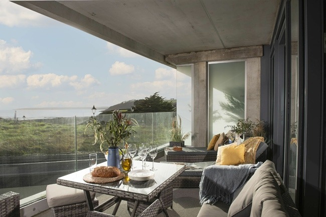 Beautiful sea views from balcony with outdoor dining - Ocean's Eleven, The Liner