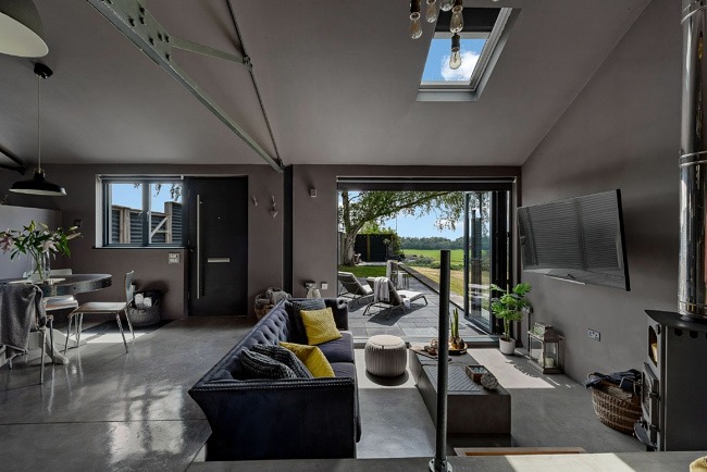 Living space with bi-fold doors - The Bolt
