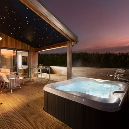 luxury coastal - couples inspire block