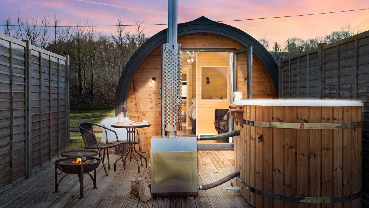 Apple Tree Glamping, Somerset