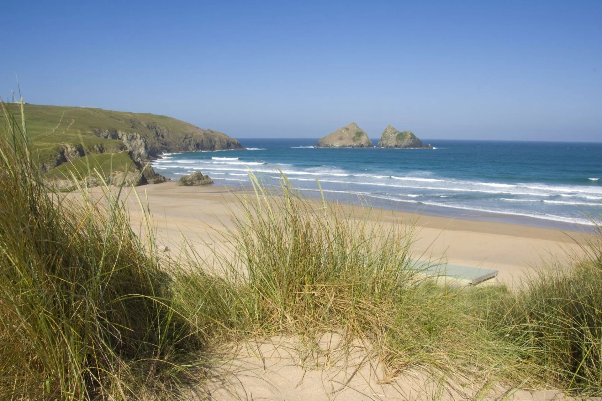 holywell bay in cornwall beach