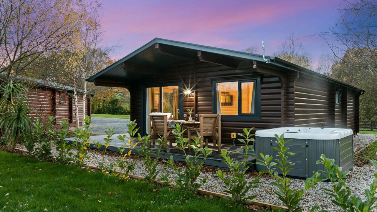 Fingle Glen Lodges, Devon