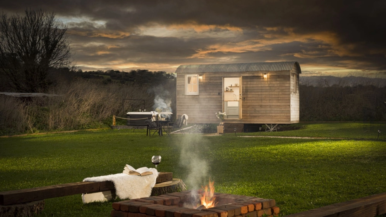 noris nest glamping shepherds hut