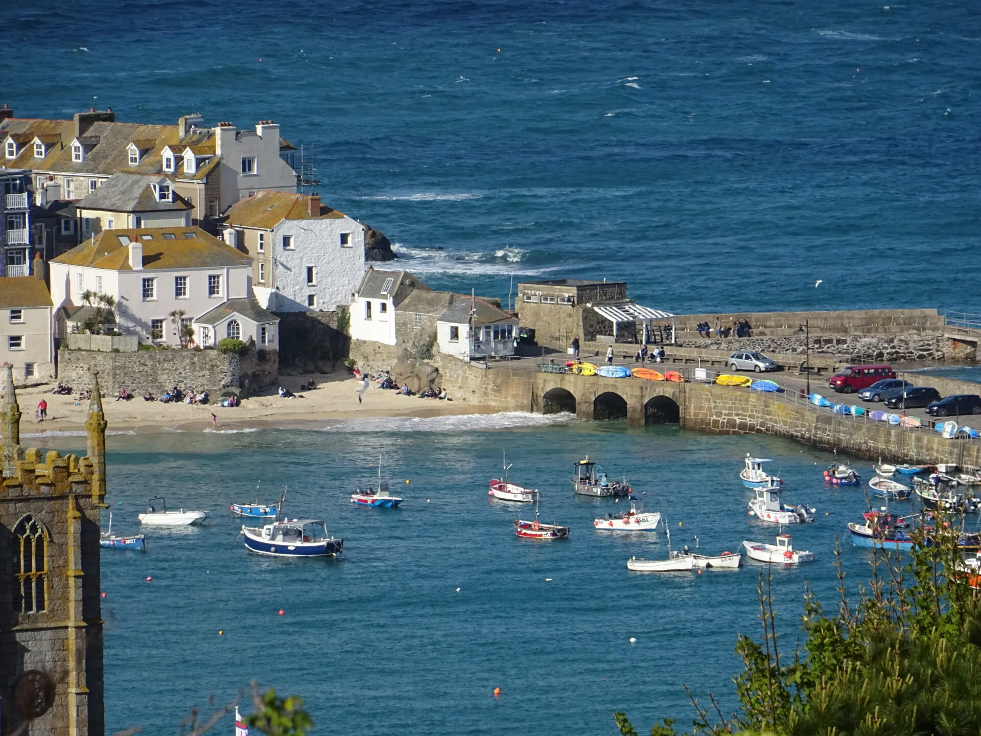 St Ives Self-Catering with Parking. View over St Ives harbour in Cornwall