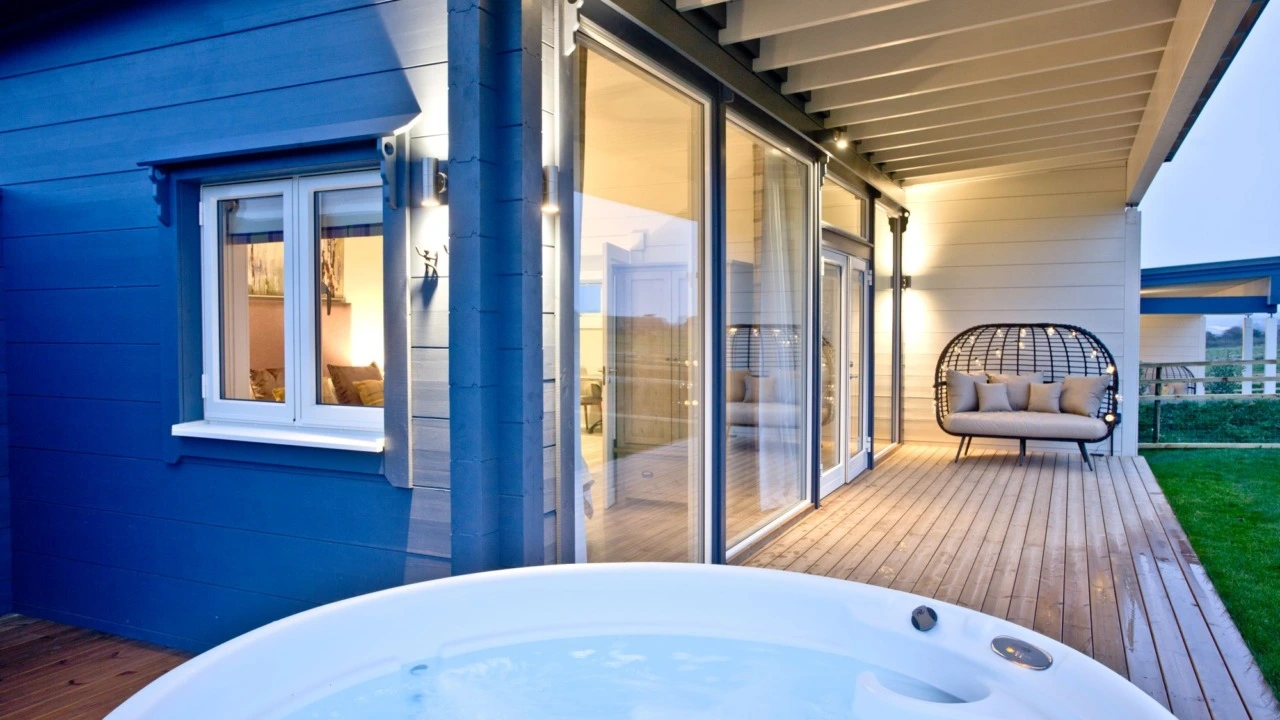 Top Meadow, March End Lodges