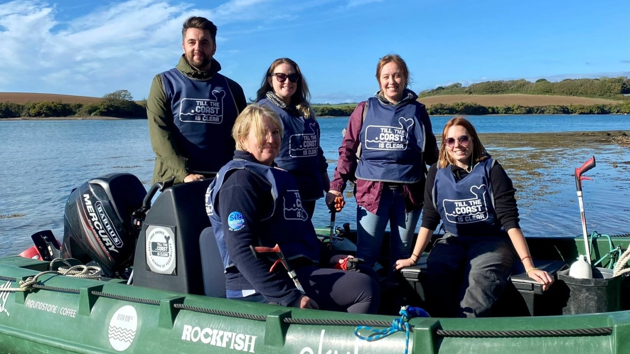 till the coast is clear group luxury coastal boat team picture team lc